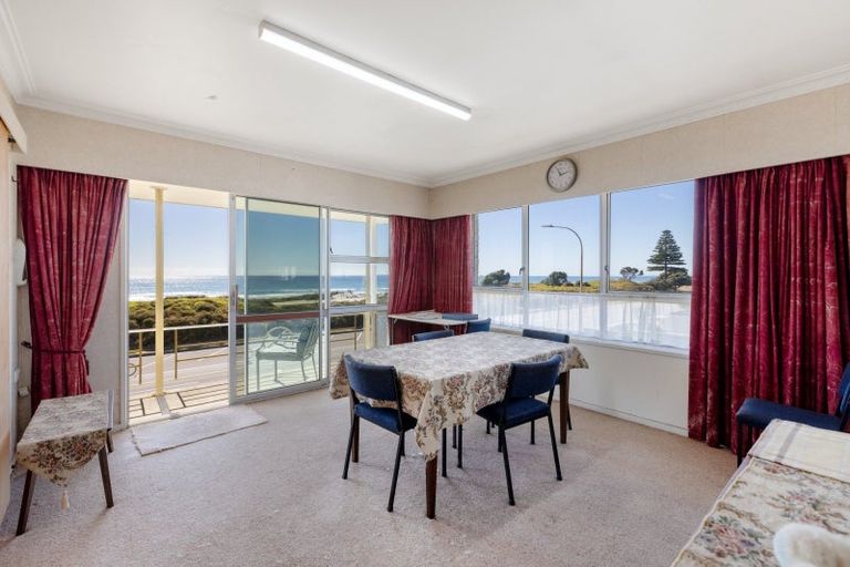 Photo of property in 128 Marine Parade, Mount Maunganui, 3116