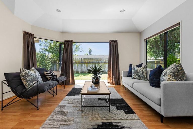 Photo of property in 6 Malbec Way, Greenmeadows, Napier, 4112