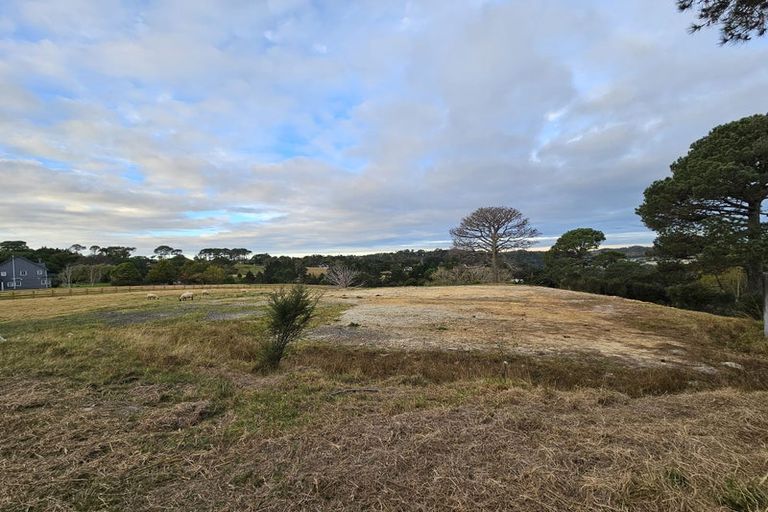 Photo of property in 683 Ridge Road, Riverhead, 0793