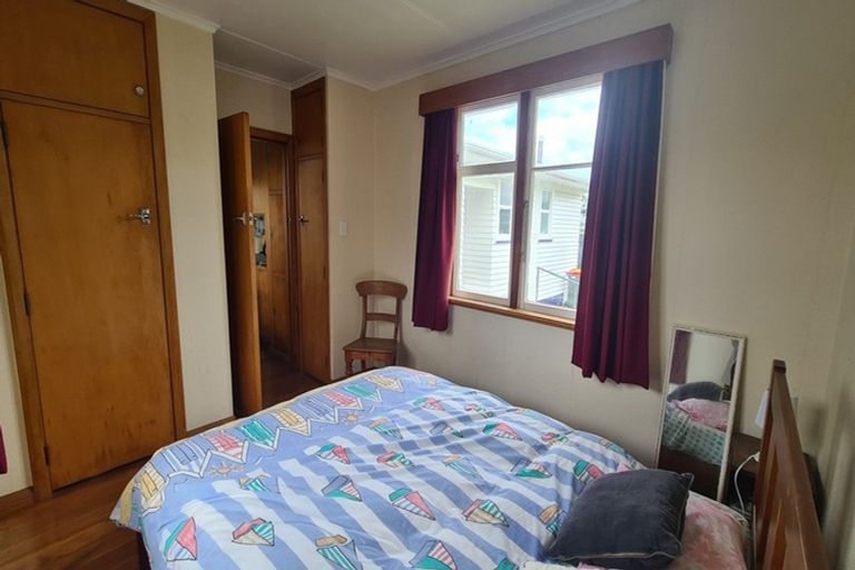 Photo of property in 33 Fox Street, Opunake, 4616