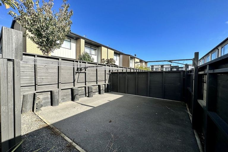 Photo of property in 5/96 Clark Road, Hobsonville, Auckland, 0616
