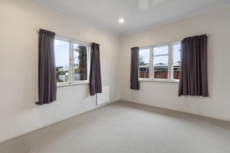Photo of property in 2 Turnbull Crescent, Morrinsville, 3300