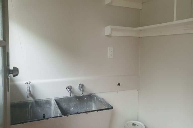 Photo of property in 71a Park Rise, Campbells Bay, Auckland, 0630