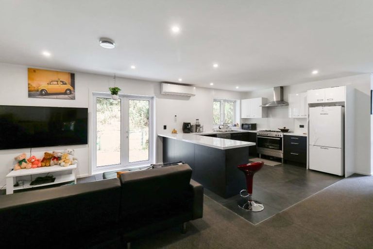 Photo of property in 34c Birch Terrace, Birchville, Upper Hutt, 5018
