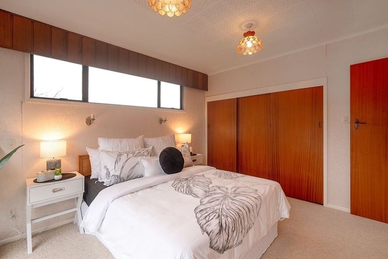 Photo of property in 15 Olive Terrace, Paraparaumu Beach, Paraparaumu, 5032