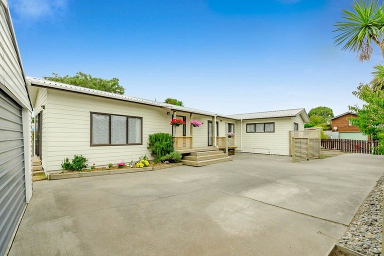 Photo of property in 33 Campbell Avenue, Paraparaumu, 5032