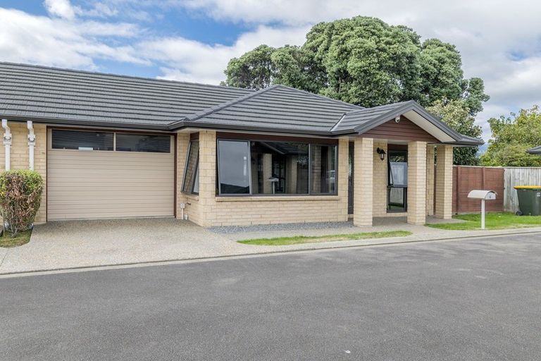 Photo of property in 9 Ian Peter Way, Otaki, 5512