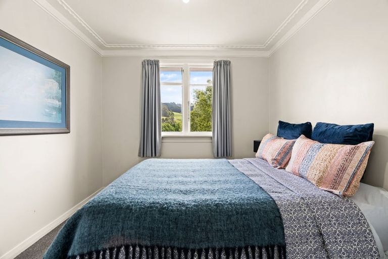 Photo of property in 489 Kaikorai Valley Road, Bradford, Dunedin, 9011