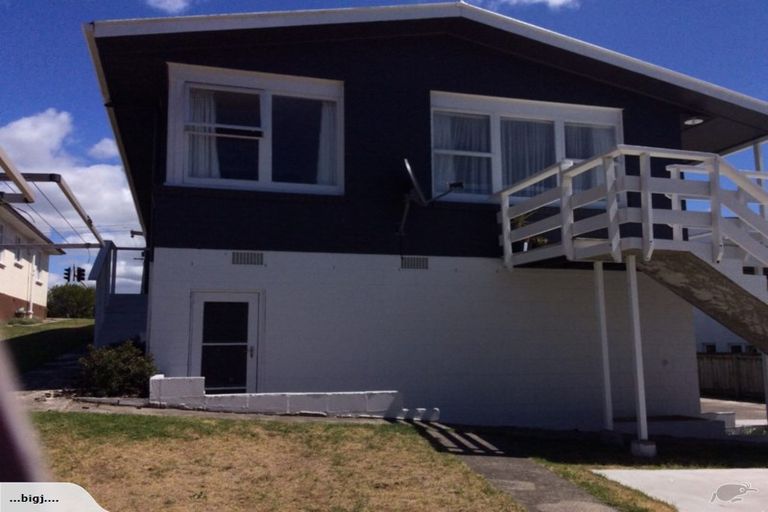 Photo of property in 490 Maunganui Road, Mount Maunganui, 3116