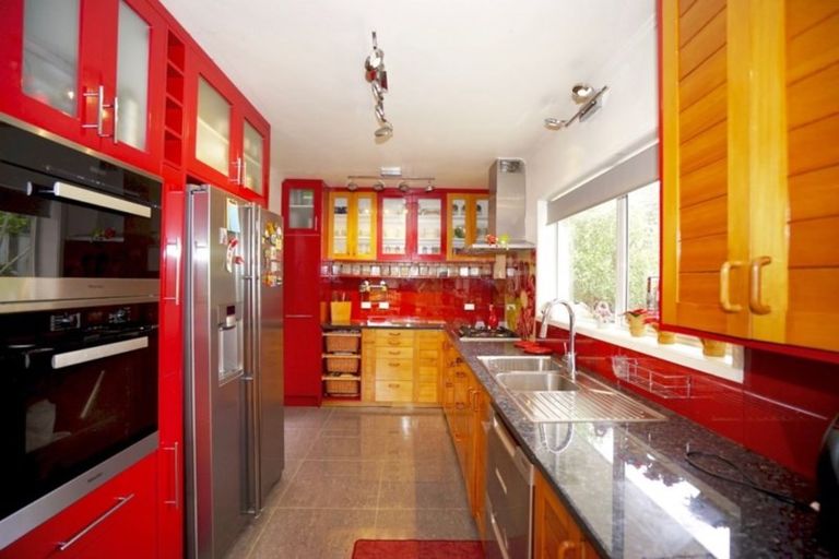 Photo of property in 17 Barlow Place, Chatswood, Auckland, 0626