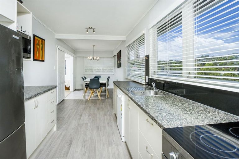 Photo of property in 41 Compton Street, Hillcrest, Auckland, 0627