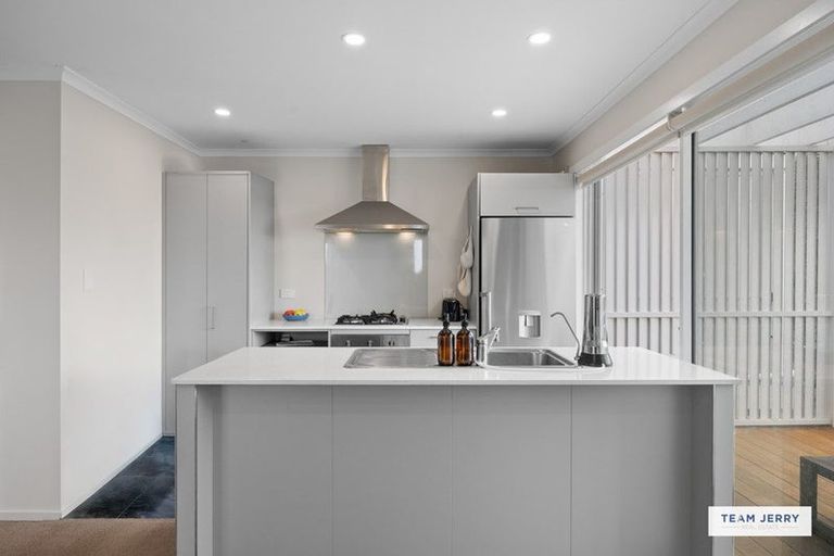 Photo of property in 35 Arrowsmith Drive, Flat Bush, Auckland, 2019