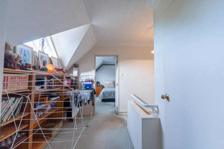 Photo of property in 1 Dresdan Court, Hokowhitu, Palmerston North, 4410