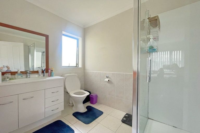Photo of property in 10 Basra Drive, Henderson, Auckland, 0612