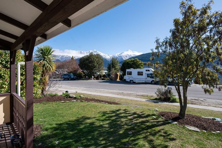 Photo of property in 47 Oregon Drive, Kelvin Heights, Queenstown, 9300