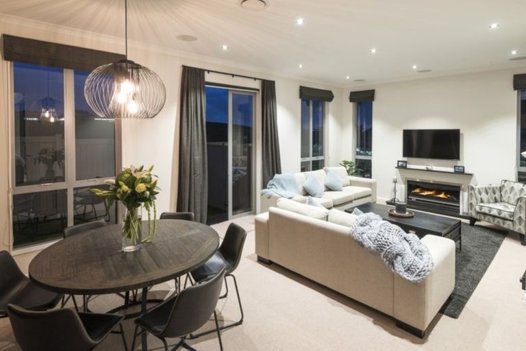 Photo of property in 43 Manor Park, Sunnyhills, Auckland, 2010