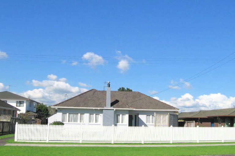 Photo of property in 12 Regent Street, Papatoetoe, Auckland, 2025