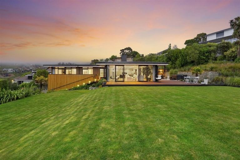 Photo of property in 144 Clifton Terrace, Clifton, Christchurch, 8081