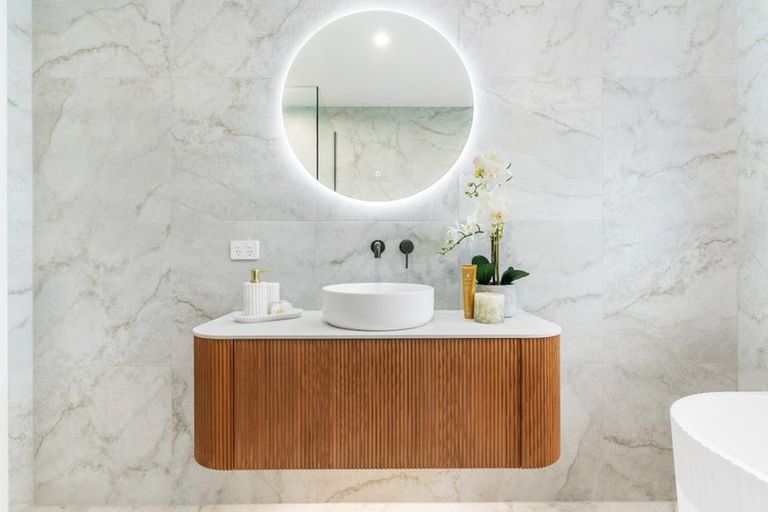 Photo of property in 4 Nau Mai Road, Clevedon, 2582