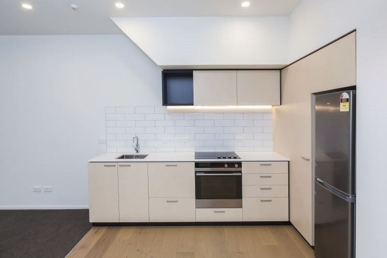 Photo of property in 2/34 Cranmer Square, Christchurch Central, Christchurch, 8013