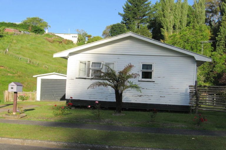 Photo of property in 39 Bullians Avenue, Taumarunui, 3920