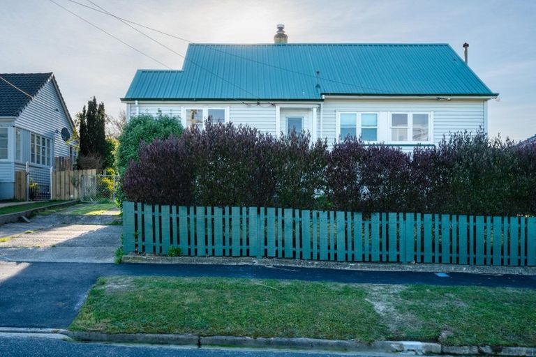 Photo of property in 37 Puketai Street, Andersons Bay, Dunedin, 9013