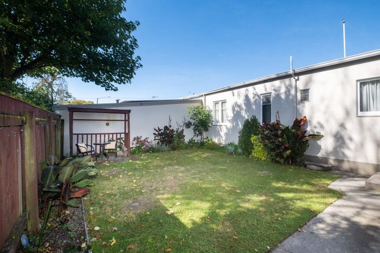 Photo of property in 2/101 Maddison Street, Akina, Hastings, 4122