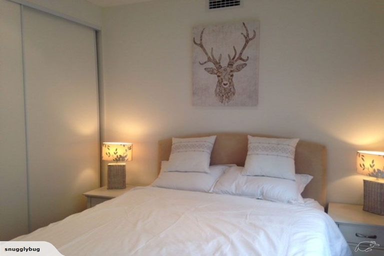 Photo of property in 1/2 Merwood Lane, Devonport, Auckland, 0624