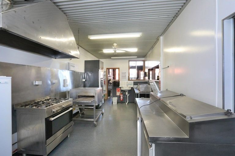 Photo of property in 224 Broadway, Marton, 4710