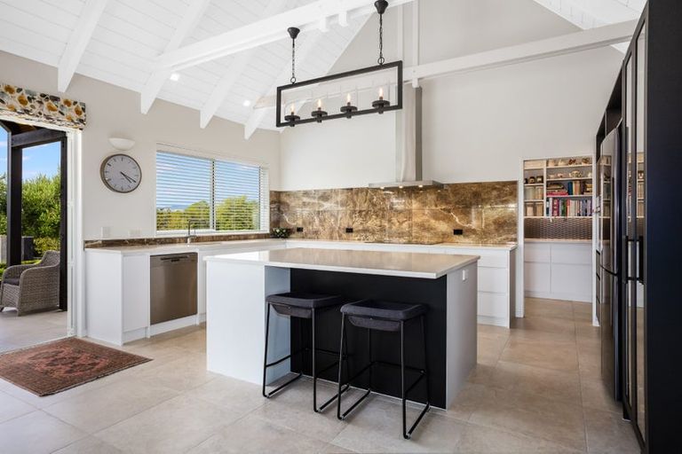 Photo of property in 67 Tarahunga Road, Levin, 5571