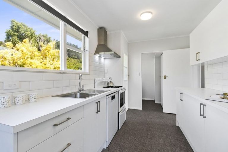 Photo of property in 21 Hamstead Street, Wainuiomata, Lower Hutt, 5014