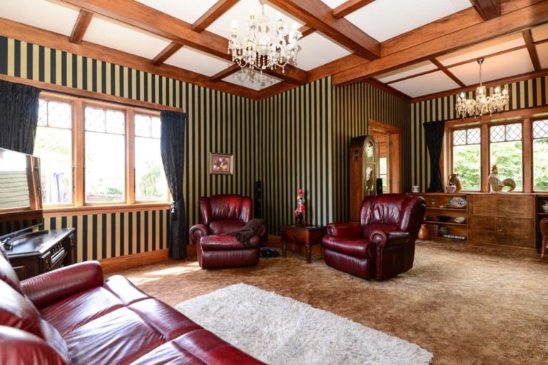 Photo of property in 69 Forest Lake Road, Forest Lake, Hamilton, 3200