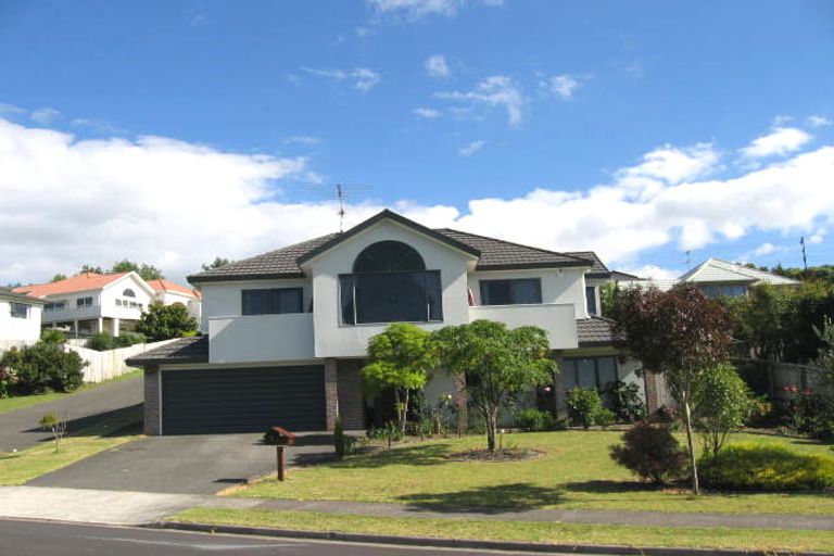 Photo of property in 7 Jacanas Place, Unsworth Heights, Auckland, 0632