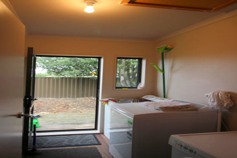 Photo of property in 35 Shields Street, Clyde, 9330