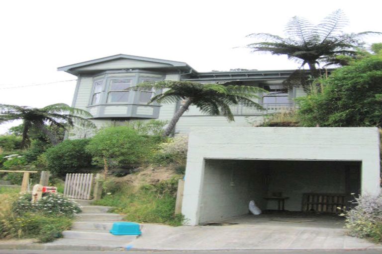 Photo of property in 43 Connaught Terrace, Brooklyn, Wellington, 6021