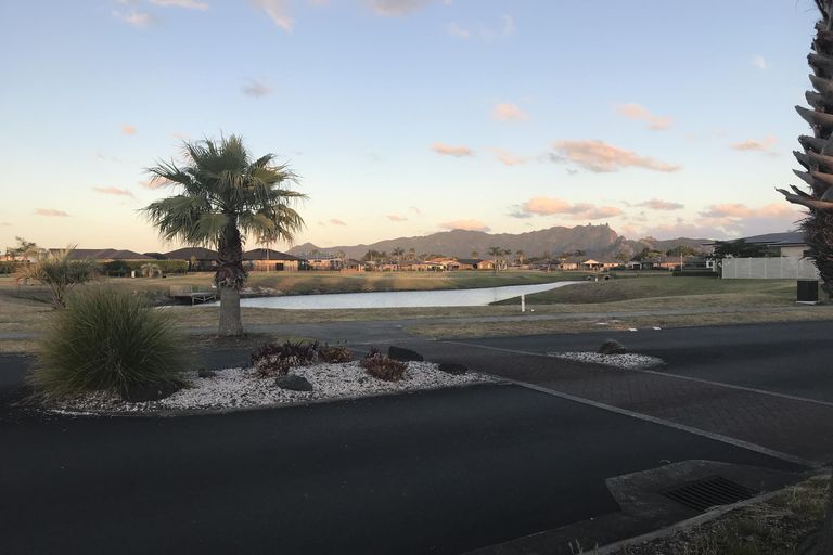 Photo of property in 2 O'farrell Drive, One Tree Point, 0118