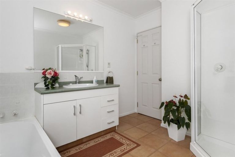 Photo of property in 18 Saint Andrews Drive, Bethlehem, Tauranga, 3110