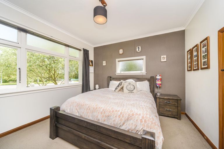 Photo of property in 95 Churchill Avenue, Hokowhitu, Palmerston North, 4410