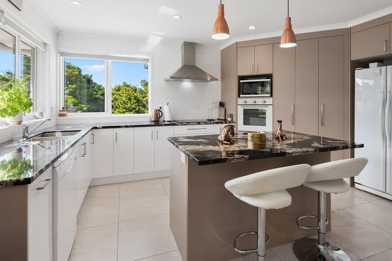 Photo of property in 17 Catherin Servant Close, Maunu, Whangarei, 0110