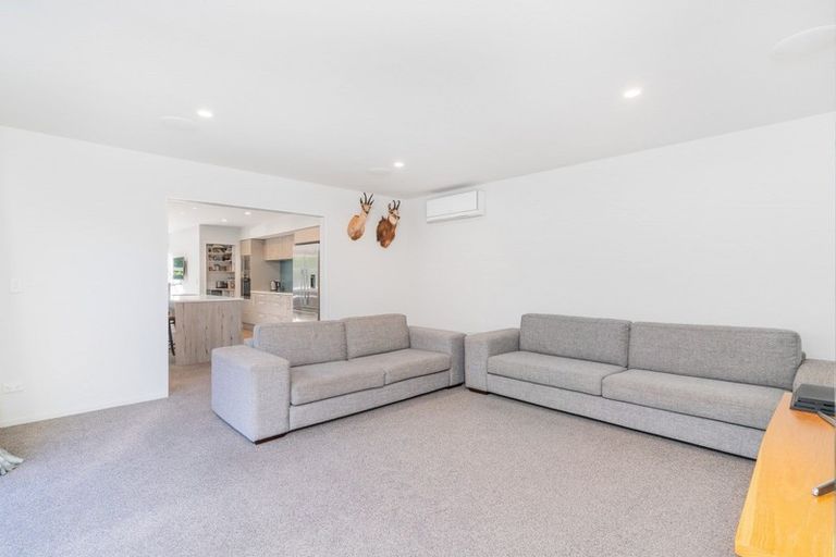 Photo of property in 21 Ruapani Street, Marshland, Christchurch, 8083