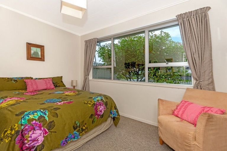 Photo of property in 100 Fox Street, Whataupoko, Gisborne, 4010