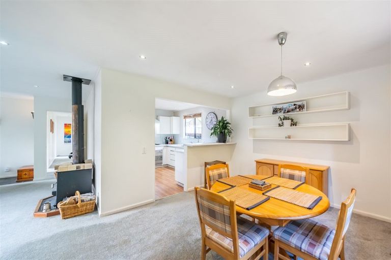 Photo of property in 546a Stokes Valley Road, Stokes Valley, Lower Hutt, 5019