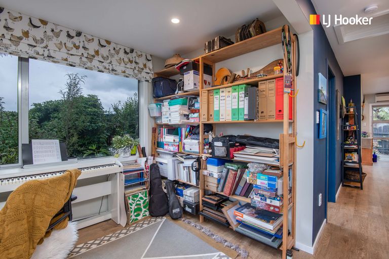 Photo of property in 16 Mure Street, Mosgiel, 9024