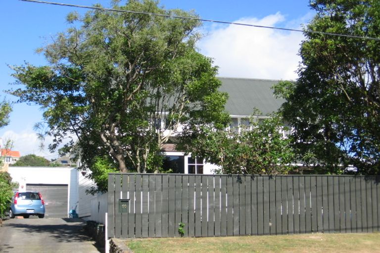 Photo of property in 50 Ngatoto Street, Khandallah, Wellington, 6035