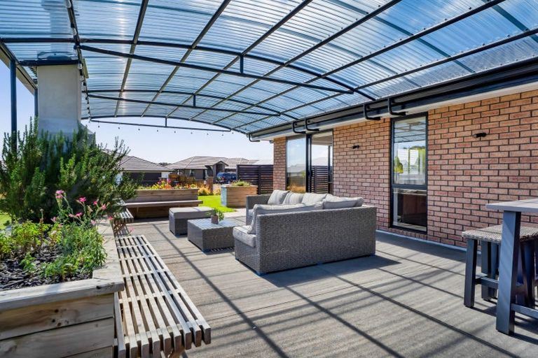 Photo of property in 37 Papawhero Drive, Bell Block, New Plymouth, 4312