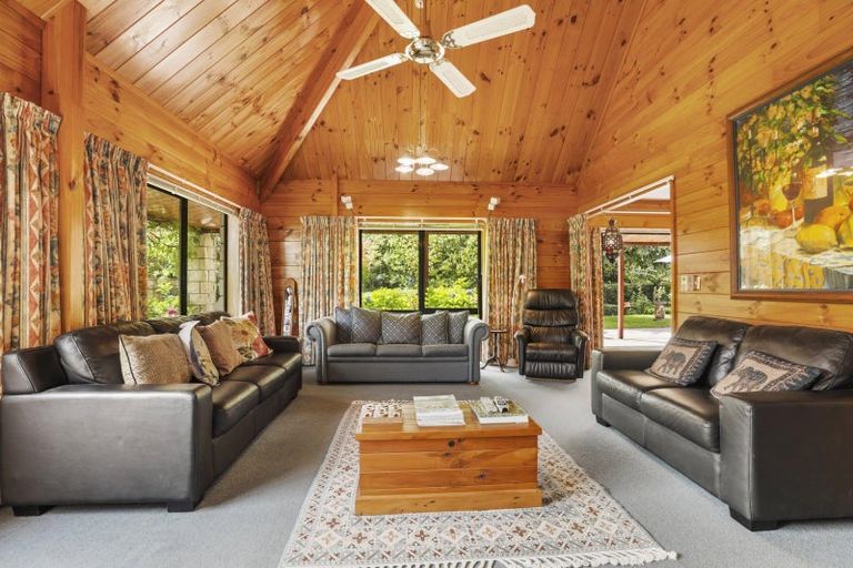 Photo of property in 1 Boojum Dell, Kinloch, Taupo, 3377