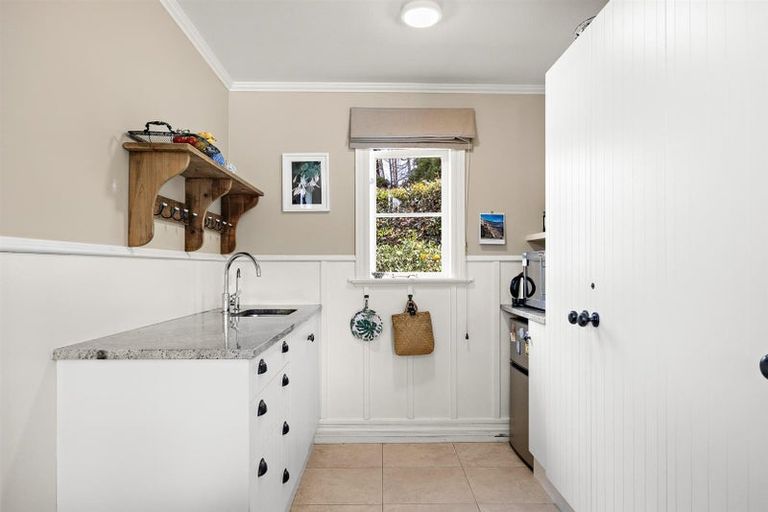 Photo of property in 70 Pomona Road, Kumeu, 0891