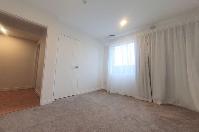 Photo of property in 7 Lilac Lane, Oteha, Auckland, 0632