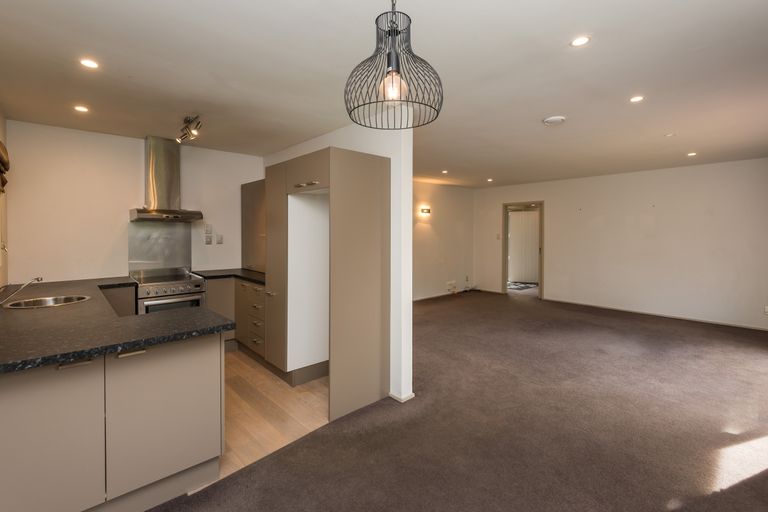 Photo of property in 22 Albany Street, St Albans, Christchurch, 8014