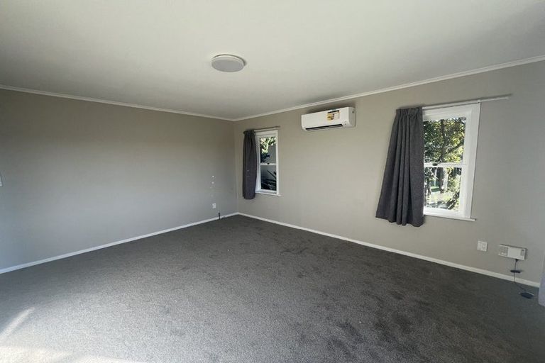 Photo of property in 5 Thompson Terrace, Manurewa, Auckland, 2102